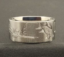 10mm titanium diver ring with a hogfish on a 2 line duck band