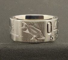 10mm titanium diver ring with a hogfish on a 2 line duck band