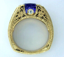 14k gold Tanzanite and Diamond ring